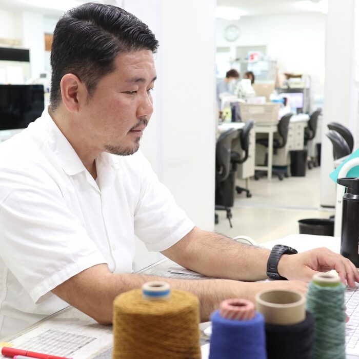 金子香男里 (海外销售部)